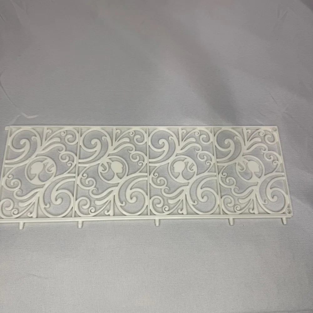 2008 Mattel Dream House Townhouse Fence Replacement Piece